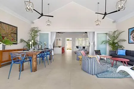 Hospitality Expert Nianna Eden - 7Br Pools Beach Montego Bay