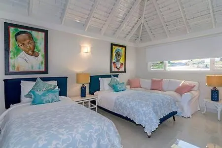 Hospitality Expert Nianna Eden - 7Br Pools Beach Montego Bay